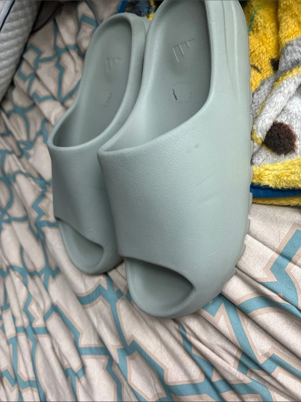 Yeezy Slide